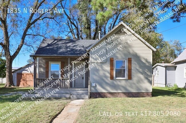 Building Photo - 1835 N Rogers Ave
