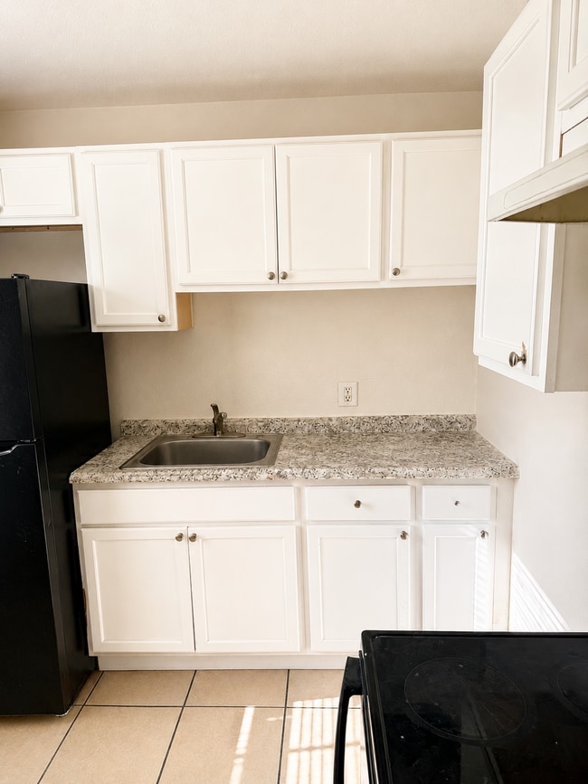 Photo - 518 N 6th St