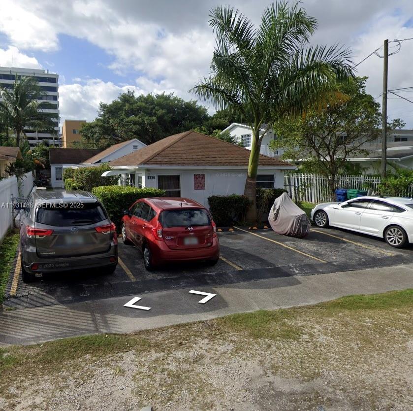 Photo - 1326 NE 110th St Unidad 5