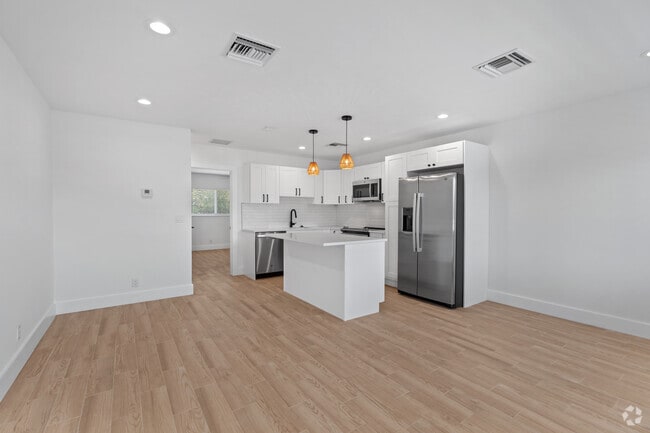 1BR, 1BA - 600SF - Dining/ Living Room - The Cove Apartments