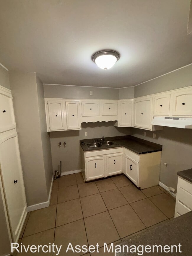 Photo - 1419 Briarwood Dr