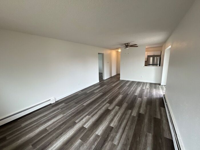 **Charming 2-Bedroom Home in Colorado Spri... - 4270 Loomis Ave (Colorado Springs, CO)