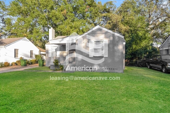 Photo - 211 Bradley Dr