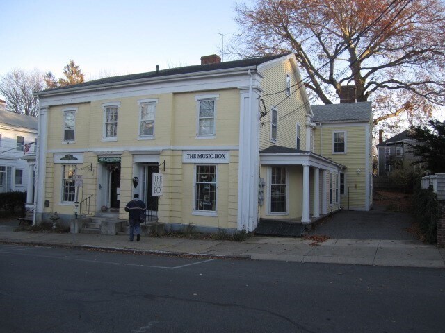 Building Photo - 29 North St Unit 2