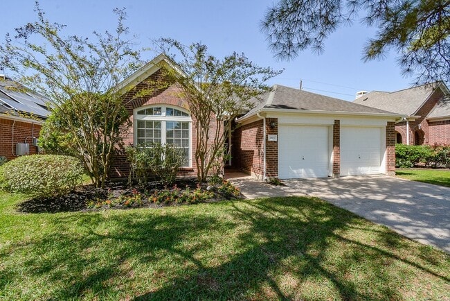 Photo - 3815 Summerfield Dr