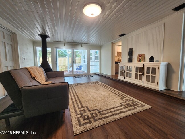 Photo - 7269 Balboa Rd