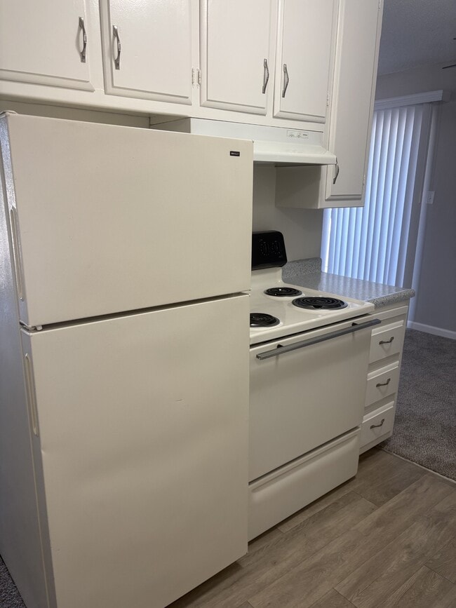 1 BR