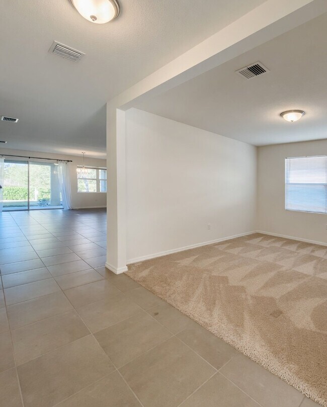 Photo - 17589 Garsalaso Cir