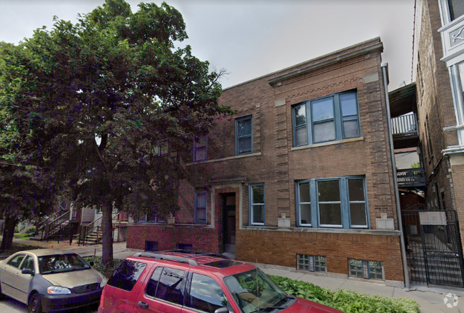 Building Photo - 1210 W Nelson St Unit 1 Rental