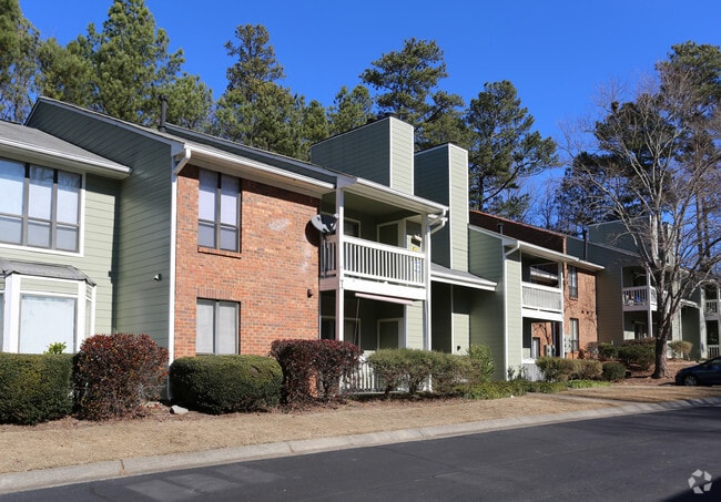 Waldan Pond Apartments - Waldan Pond