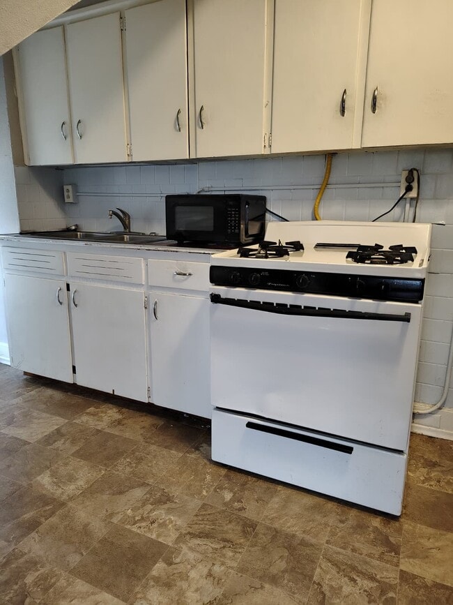 Photo - 55 Cotter Ave Unit 3