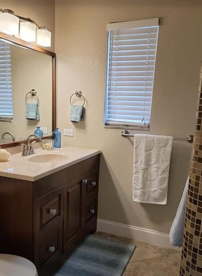 Photo - 2228 Polk St