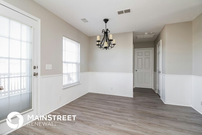 Photo - 7015 Zither Ln