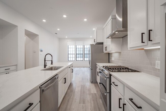 Photo - Gated Luxury Townhomes with yard + Roof Patio