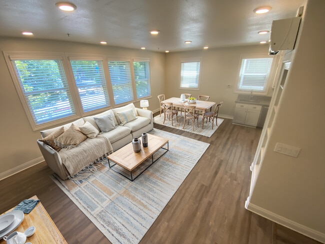 Open Floorplan w Wall to Wall Windows - 1524 F St Apartments Unit Apr 203