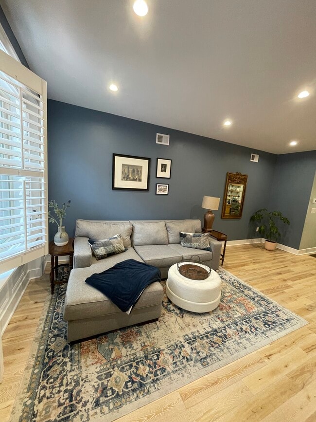 Photo - 1831 Ginnodo St