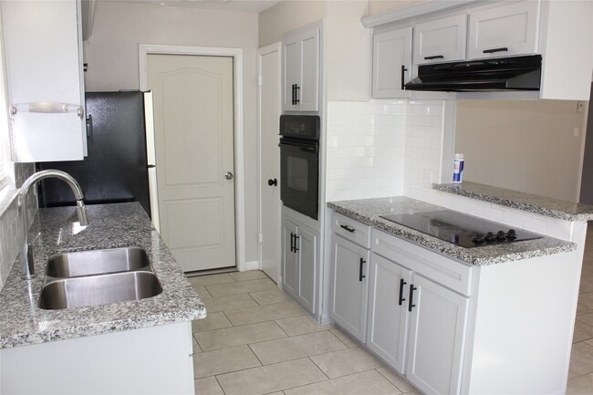 Photo - 10022 Belfast Rd