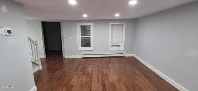 Photo - 22 Clermont St