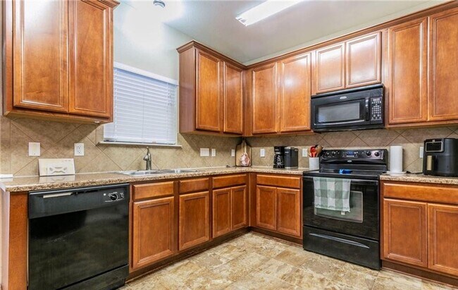 Photo - 3-bedroom 2.5 bathroom house for rent!