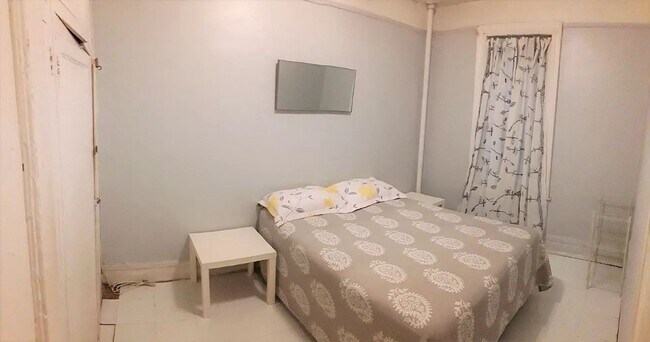 Photo - 676 St Nicholas Ave Unit 2