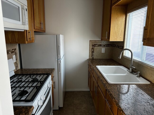 Photo - 1251 E Appleton St