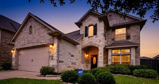 Building Photo - 17518 Cypress Hilltop Wy