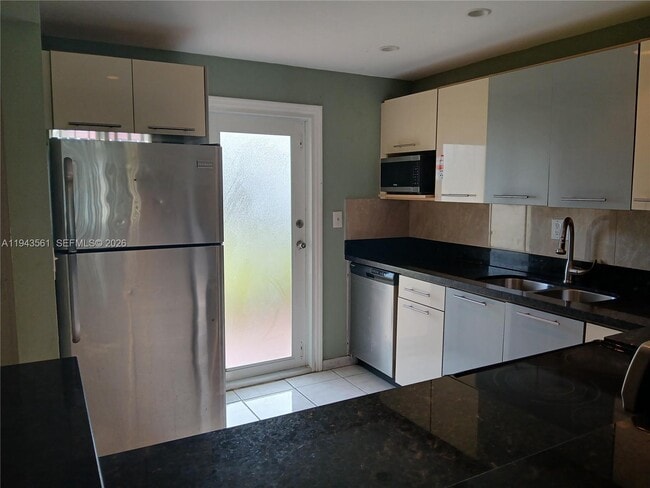 Photo - 5950 Del Lago Cir Unit 112