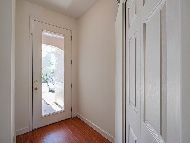 Photo - 915 Bahia Mar Rd