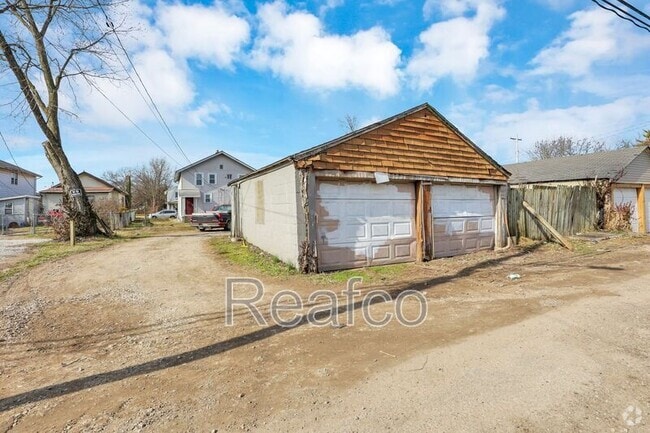 Building Photo - 254 S Wayne Ave Rental