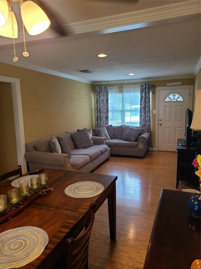 Building Photo - 6742 Feldspar St Rental