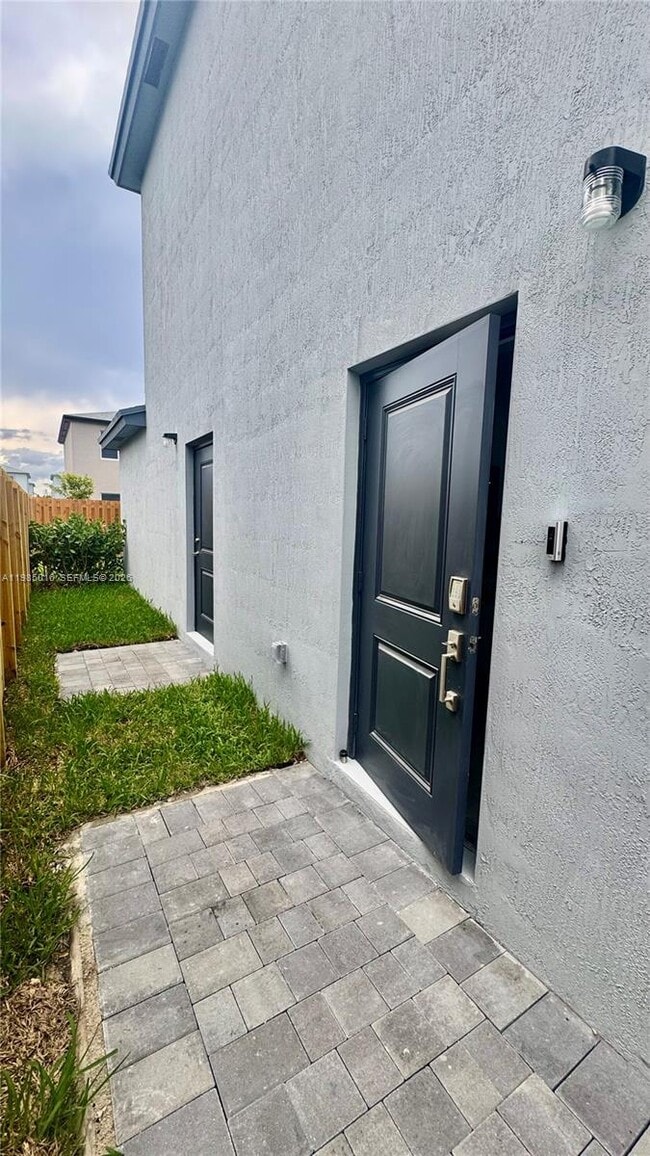 Photo - 19479 SW 340th St Unit 2