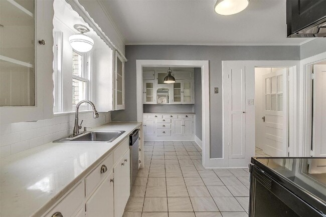 Photo - Charming 3 Bedroom Home in Desired TCU Neighborhood