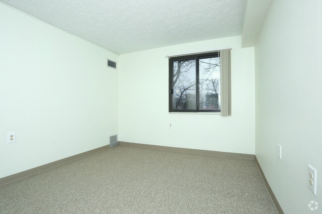 1 Bedroom - Bedroom