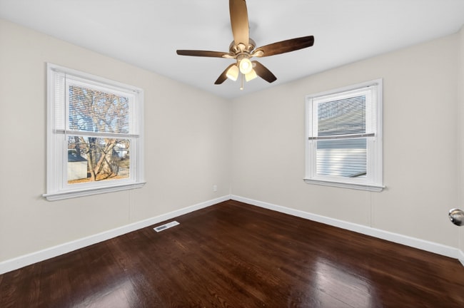 Photo - 865 Boone St