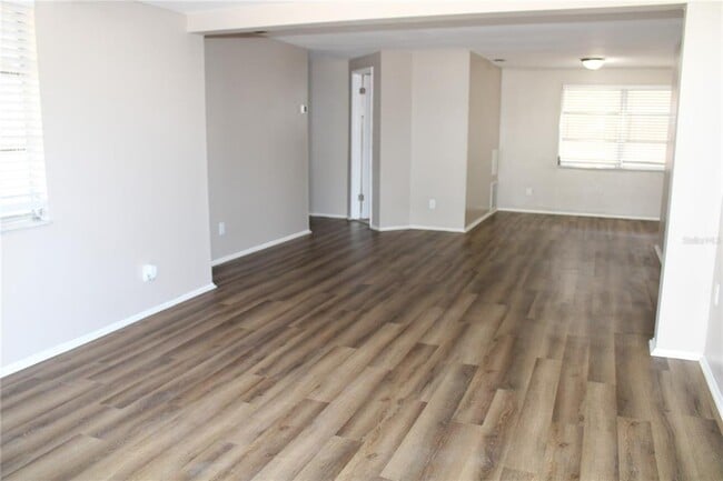 Photo - 10512 121st Ave