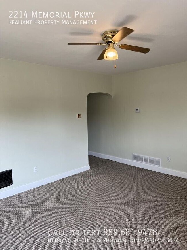 Photo - 2214 Memorial Pkwy