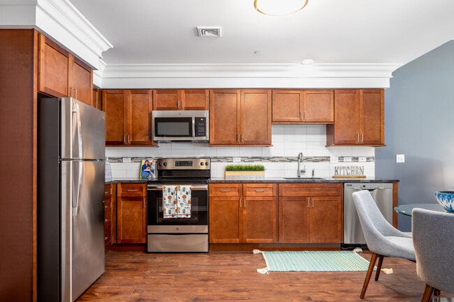 Photo - The Royle at Darien