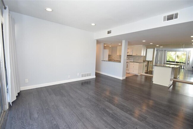 Photo - 56 Club House Dr Unit 206