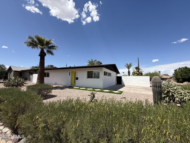 Photo - 8614 E Coronado Rd House