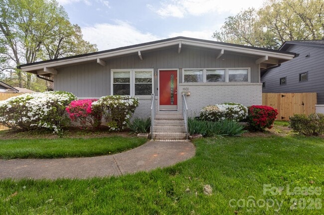 Building Photo - 1901 Windham Pl