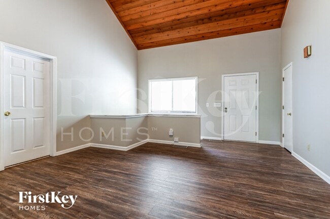 3155 Lake Ranch Dr