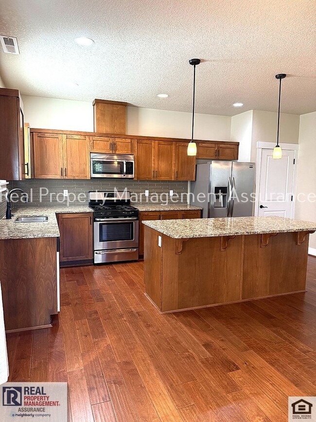 Photo - 410 SW Basilone Terrace