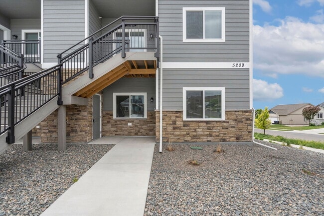 5216 Boulder Ct Unit 201