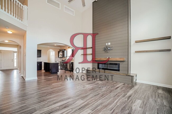 Photo - 567 Eagle Walk Rd