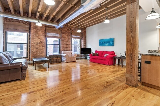 111 Beach St Unit 3D