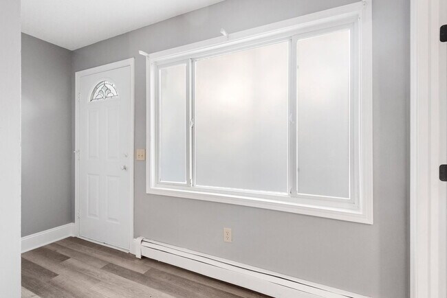 Photo - 2407 Buchanan St NE Unit 1