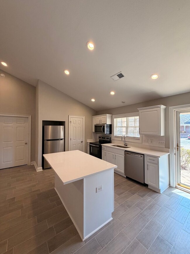 Photo - Newly Renovated!