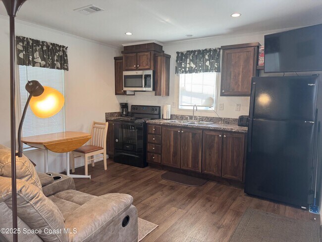 Photo - 669 Snowbird Ave
