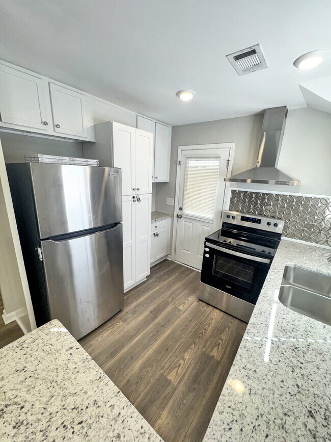 Photo - Newly Updated Jefferson Home with Spacious Backyard