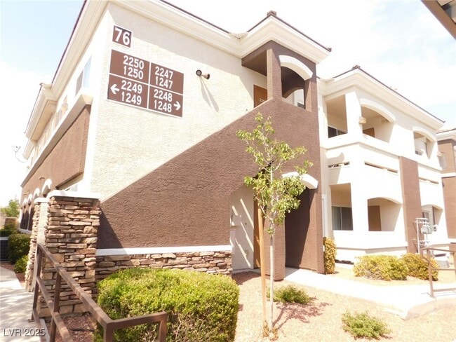 Building Photo - 9303 Gilcrease Ave Unit 2249 Rental